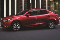 Mazda2 bản nâng cấp 2018 giá từ 382 triệu đồng