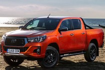 Chi tiết Toyota Hilux Invincible X đặc biệt giá 994 triệu 