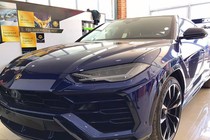 Cận cảnh siêu SUV Lamborghini Urus đầu tiên của đại gia Lào