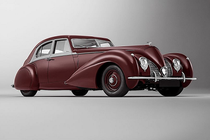 “Ông cụ” Bentley Corniche sinh 1939 bất ngờ hồi sinh