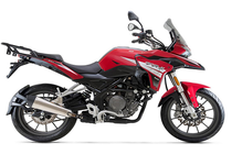 Xế phượt cỡ nhỏ Benelli TRK 251 cập bến Đông Nam Á