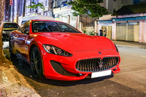 Chi tiết Maserati GranTurismo Sport màu đỏ hàng hiếm ở Việt Nam