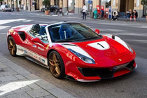 Ferrari 488 Pista Spider khoác áo siêu xe đua huyền thoại