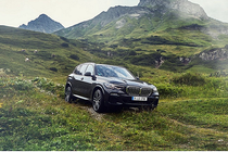 Xe SUV BMW X5 "uống" chỉ 1,2 lít xăng/100 km