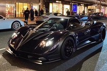 Siêu xe Pagani Zonda Zun lần đầu lăn bánh trên phố London