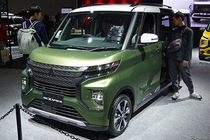 Mitsubishi eK X Space 2020 - kei car gia đình "đàn em" Xpander