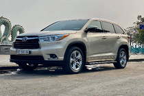 Toyota Highlander có ghế thương gia hơn 2,4 tỷ tại Việt Nam