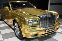 Xe siêu sang Rolls-Royce Phantom “mạ vàng” làm… taxi