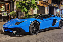 "Chạm mặt" Lamborghini Aventador SV gần 40 tỷ tại Việt Nam