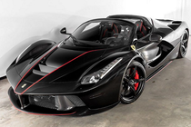 Ferrari LaFerrari Aperta được chào bán tới 4,6 triệu USD