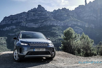 Land Rover Discovery Sport 2020 hơn 2,6 tỷ đồng tại Thái Lan