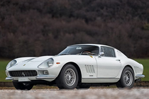 Siêu xe cổ Ferrari 275 GTB 6C hàng độc, động cơ chế hòa khí