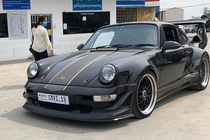 Porsche 930 Turbo của dân chơi Việt tại Campuchia ra biển “COVI.19“