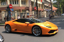 Cận cảnh siêu xe Lamborghini Huracan hàng hiếm ở Sài Gòn