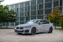 BMW 545e xDrive 2021 G30 - mẫu hybrid nhanh nhất 