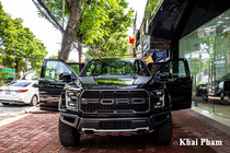 Ford F-150 Raptor "cửa tự sát", hơn 4 tỷ đầu tiên về Hà Nội