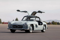 Mercedes-Benz 300SL Gullwing 1957 hàng hiếm, hơn 27 tỷ đồng