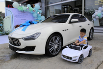 Đại gia miền Tây chi 5,7 tỷ, "tậu" Maserati Ghibli Scatenato 