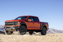 Bán tải “khủng long” Ford F-150 Raptor 2021 nâng cấp những gì?