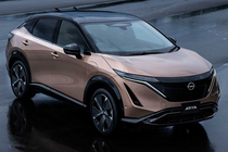 Nissan trình làng Ariya 2022 chạy điện, bán ra hơn 1 tỷ đồng