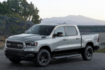 Dodge Ram 1500 BackCountry, "khủng long" chỉ 992 triệu đồng tại Mỹ