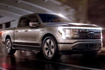 Ford F-150 Lightning chạy điện "cháy hàng" sản xuất không kịp