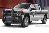 Soi Chevrolet Silverado 2023 phiên bản cảnh sát trang bị "tận răng"