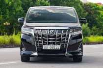 Toyota Alphard - "chuyên cơ mặt đất" chạy 4 năm gần 4 tỷ ở Hà Nội