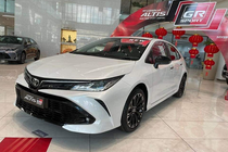 Toyota Corolla Altis GR-S sắp bán tại Việt Nam, Honda Civic RS dè chừng?