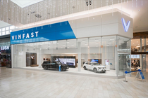 VinFast chính thức có showroom ôtô đầu tiên tại Yorkdale, Canada