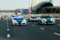 Cảnh sát Dubai và Qatar dùng dàn siêu xe đắt đỏ để tuần tra 