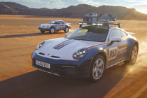 Porsche 911 Dakar - siêu xe cho dân off-road từ 15,3 tỷ tại Việt Nam