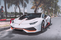 Lamborghini Huracan hơn 12 tỷ “đeo” 3 gói độ khác nhau của Vorsteiner