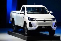 "Soi" chi tiết Toyota Hilux Revo BEV Concept chạy điện tại Thái Lan