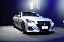 Toyota Crown Sedan 2024 - “xe bộ trưởng” thế hệ mới chốt lịch ra mắt