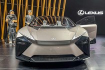 Lexus LF-ZC - SUV điện hạng sang, "đối thủ" BMW i4 và Tesla Model 3