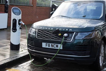 Range Rover Electric nhận “bão” đơn hàng, dù chưa ra mắt