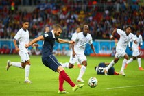 Pháp 3-0 Honduras: Benzema tỏa sáng, lập kỳ tích mới cho Pháp