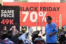 Black Friday giảm giá "sập sàn", vì sao chị em vẫn thờ ơ?