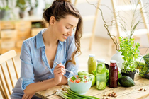 Bật mí cách phòng tránh ung thư buồng trứng