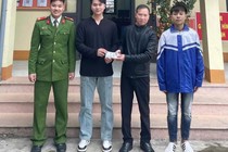 Nam sinh lớp 10 trả lại số tiền lớn cho người đánh rơi