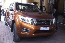 Nissan Navara 2015 bất ngờ lộ diện tại Hà Nội