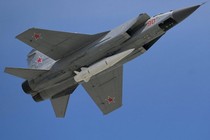 Cặp bài trùng “sát thủ” MiG-31K và tên lửa Kinzhal của Nga 