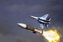 Su-35 sẽ đánh bại hai con át chủ bài của NATO cung cấp cho Ukraine 