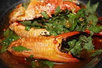 Bánh canh chả ghẹ, món phải ăn khi đi Phú Quốc 