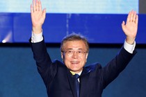 Ông Moon Jae-in: Từ luật sư trở thành Tổng thống Hàn Quốc