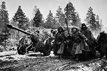 Ảnh thành phố Leningrad bị phát xít Đức vây hãm năm 1941-1944