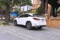 Lùm xùm vụ cấp biển số ‘siêu đẹp’ cho xe sang Lexus: Rút đơn, thôi đình chỉ cán bộ