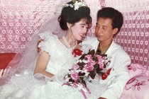 Nhan sắc gây “chấn động” của cô dâu trong loạt ảnh cưới năm 1995