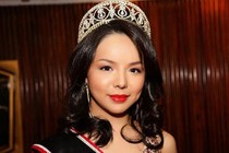 Hoa hậu Canada bị TQ cấm nhập cảnh thi Miss World 2015